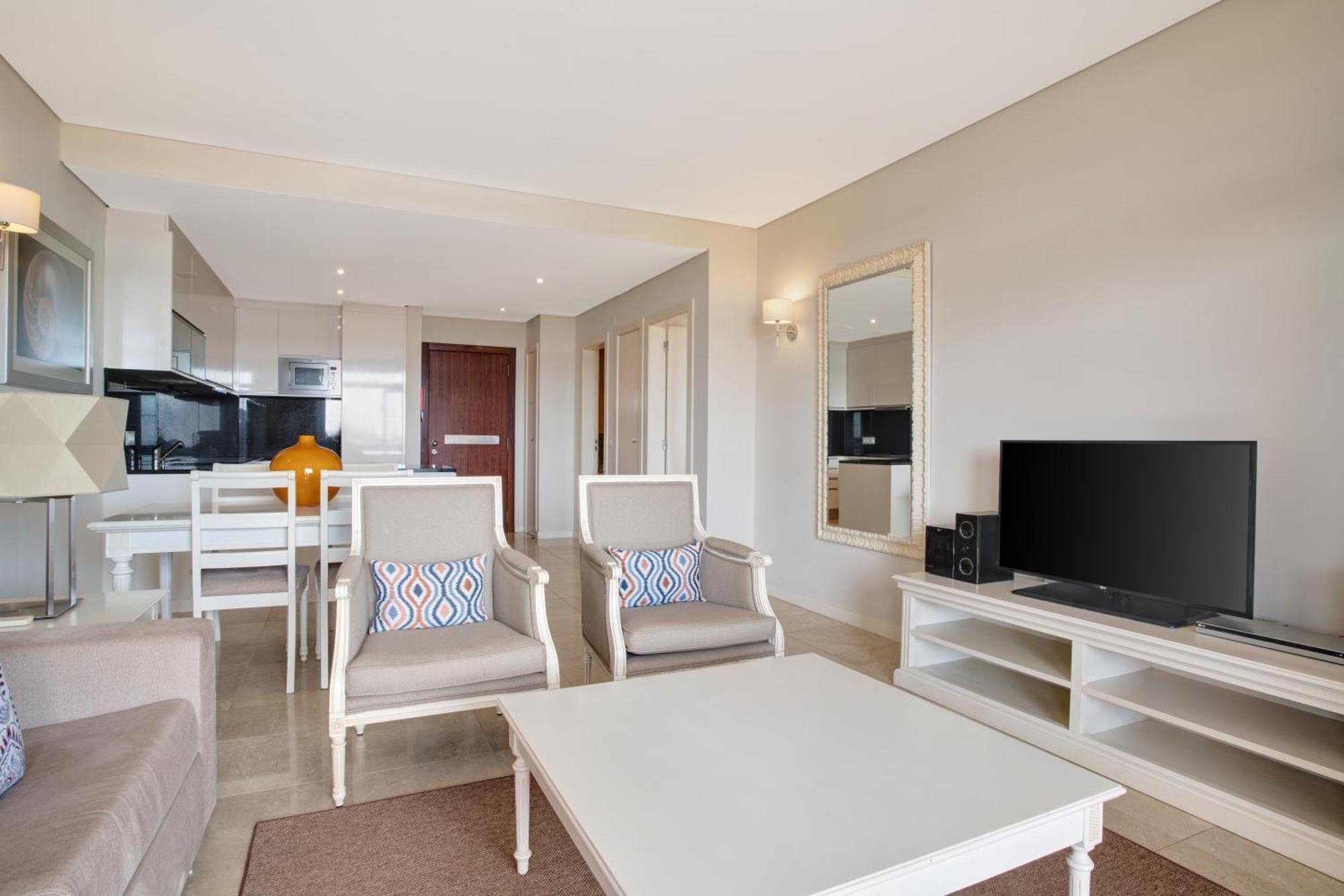 Monte Santo Resort Карвоейру Экстерьер фото Living room