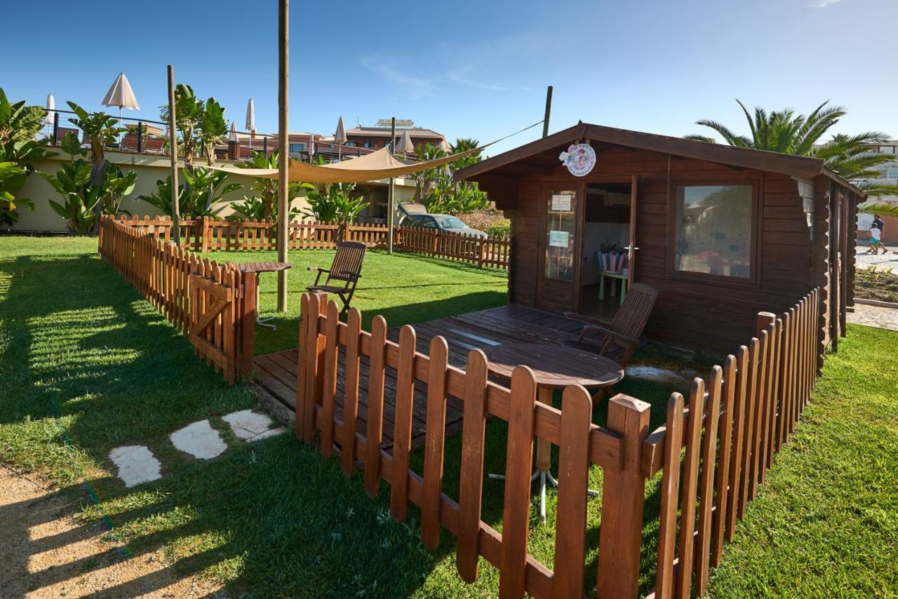 Monte Santo Resort Карвоейру Экстерьер фото A garden shed in Spain